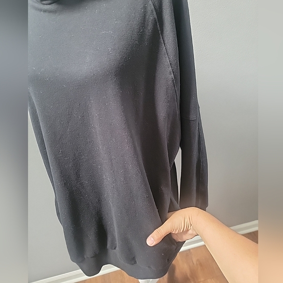 Evereve Anthro Sweatshirt Black Funnel Neck Pullover Kangaroo Pocket Size Med - Picture 4 of 7